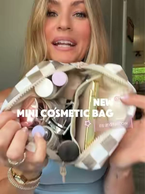 So excited about this new drop from #irisandrainbow #cosmeticbag #cosmeticbags #bagorganizer 