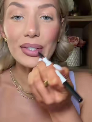 Fav everyday lip liner is on SALE🫰🏼🫰🏼✨ Not me ordering more even though I’ve got a drawer of backups🤣  @Makeup By Mario #TTSNationalLipstickDay #TikTokShopCosmetics #SummerTurnUp #TTSBeautyBesties #lipcombo 