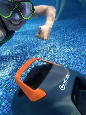 #pool #cleaningvideos #cleaning #poolcleaning #poolmaintenance 