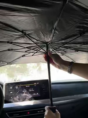 Make sure to use a sunshade when leaving your car in the summer!#cartips #cars #drivingtips #driving #cartiktok 