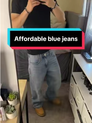 Blue baggy affordable jeans, too tuff #baggyjeans #jeans #streetwear #StreetFashion #mensoutfitideas 