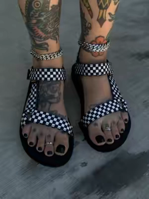 @WateLves Footwear  #altoutfits #altmom #checkerprint #comfysandals #summeroutfits 