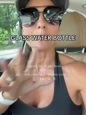 this GLASS water bottle 🙌🏻🖤 @Winsa US 