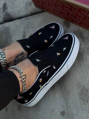 @vans #vans #altoutfits #altmom #vanswarpedtour #embroidery 