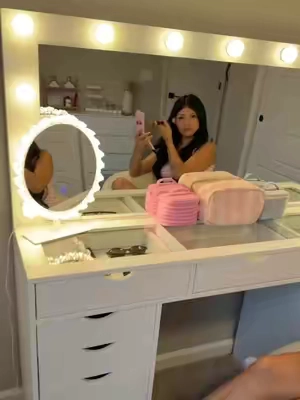 #vanitymirror #giftideas #makeupvanity #aesthetic #luxury 