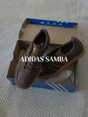 The brown & gold details!? OBSESSED 🤎✨ #adidas #adidassamba #sneakerhead #flykicks #brownaesthetic 