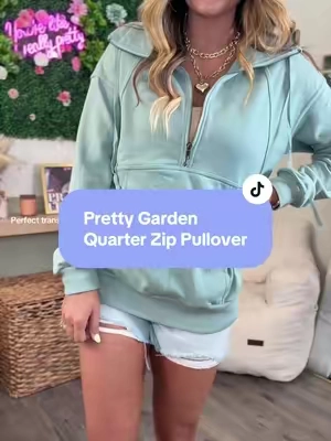 The perfect lightweight half zip pullover for transition to fall @PrettyGarden 