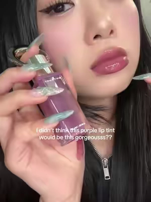 too good #entropy #entropycharmtint #purplelipgloss #mauvelip @Entropy US 