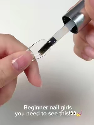 DIY beginner?this glue makes DIY so effortless.💅⚡️#easynails #nailhack #gelxnails #nailglue #selfnail 