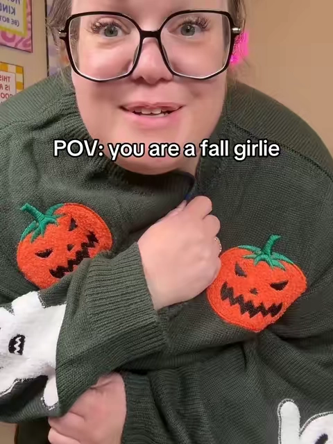 This sweater comes up to size 6X in plus size. The pumpkin and ghosts are actually fuzzy. I sized up to make the cardigan oversized. #tiktokshopsummersale #plussize #plussizeclothing 