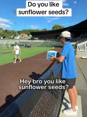 Do you like sunflower seeds? ⚾️ @Nsnavigators 