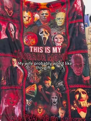 I love horror movie👻🔥🥰#summersaledeals #halloweenvibes #fyp #blanket #horrormovie 