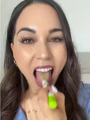 Easy-grip washable non-toxic crayons with vibrant colors that make coloring fun and mess-free. 🎨✨ Crayones lavables de fácil agarre con colores vibrantes para que los más pequeños disfruten coloreando sin preocupaciones.  #WashableCrayons #KidsArt #ToddlerActivities #ColoringFun #TikTokShopFinds @jarmeloofficial 