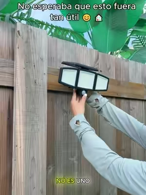 ¡No te pierdas esta lámpara solar! Haz tu pedido ahora y disfruta de un descuento y envío gratuito; además, no necesita electricidad👋👋#solarlights #outdoorlighting #Tuffenough #backyard #tiktokshopfalldealsforyou 