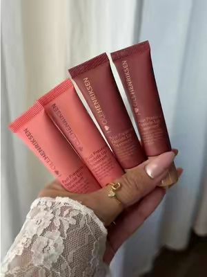 Love these lippies! Different bundles available 💕 #olehenriksen #olehenriksenliptreatment #lippies #lipbalm #peptideliptreatment 