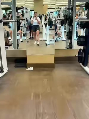 POV: You finally found workout shorts that stay put, are actually squat-proof, and make leg day look even better. 🐆💪 These seamless leopard shorts are buttery soft, super flattering, and the scrunch detail gives the perfect lift. Whether you’re lifting, walking, or running errands after the gym, these are the pair you’ll keep reaching for. #WorkoutWear #GymStyle #Activewear #FitnessFinds #tiktokshopfinds 