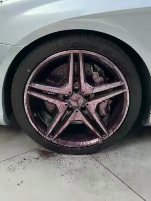 Say goodbye to hard scrubbing with Two Face Color Changing Wheel Cleaner! #ChemicalGuys #DetailingLife #CarDetailing #beforeafter #howto