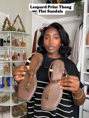 #flipflops #flatsandals #flatsandalsforwomen #footwear #summershoes 