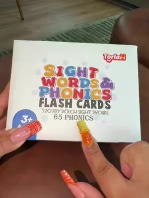 Mama’s, 10-20 minutes a day can literally change your child’s development 💕 #childdevelopment #sightwords #phonics #phonicsforkids 