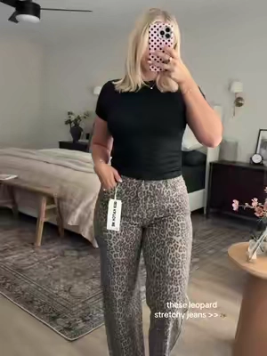 #fallfashion #katchmefashion #leopardjeans #curvyjeans 