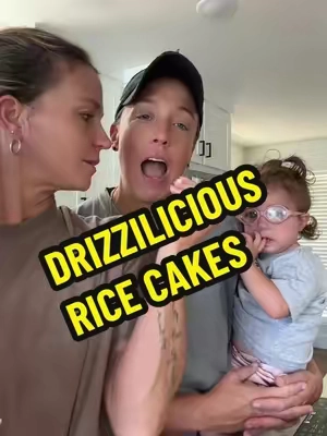 Low calorie snack!! Drizzilicious rice cakes 😋 #lowcalorie #healthysnack #snack #drizziliciousminiricecakes #snackideas 