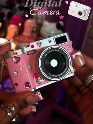 can’t believe how good the quality is on this cameraaa! 😍🎀 plus it’s pinkkk 🤭 #4kcamera #digitalcameras #techtok #pinkcamera #contentcreatormusthaves 