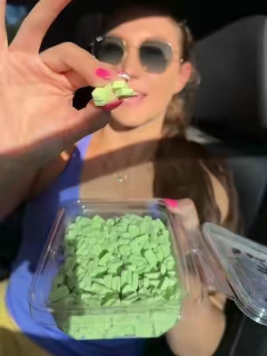 I didn’t think a tub of PEZ would unlock this many childhood memories 😂🍏 Next order is definitely blue raspberry 🤤  #pez #nostalgia #candylover #snackfinds #snacktok 
