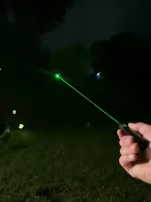 It’s so bright and super cheap #laser #lazer #laserpointer #lazerpointer #tiktokshop