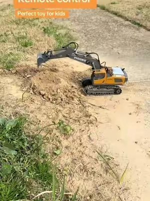 These RC tractors are a ton of fun to play with! #rctok #dirtwork #bluecollar  
