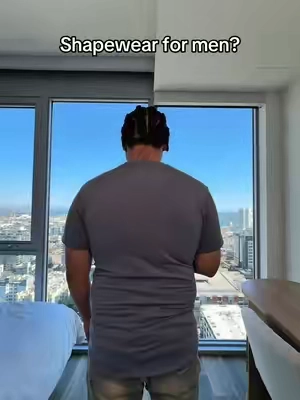 I DID NOT expect that…. #compressionshirt #mensshapewear #tanktop #Fitness #vacationvibes 