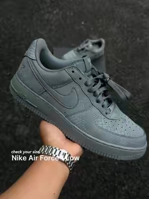 Kobe details on an Air Force 1 actually make more sense than I expected 🤩 #ttsneakerweek #tiktokshopsummersale #flykicks #kobe #nike 