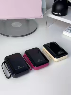 4 cables,with a digital display that can clearly display the power,and also provides LED lighting.All these can be done with just a power,and now its price is very favorable😍 batterpack#travelcharger #portablecharger #charger #powerbank #powerbankcharger