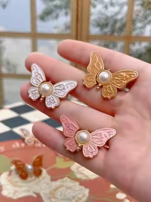 🦋BotónMariposaparaEscotesAmplios｜SoluciónElegante#BotónMariposa#TrucosDeRopa#tiktokshop#fyp#summervibes 