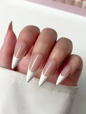 The timeless French manicure you can wear anywhere. 🌟🤍#diynailsathome #easynails #frenchnails #pressonnails #fypagee 
