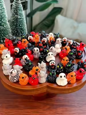 Small Spooky Resin ducks 🦆 #halloween #duck #spookyduck #decoration #tiktokshopsummersale 