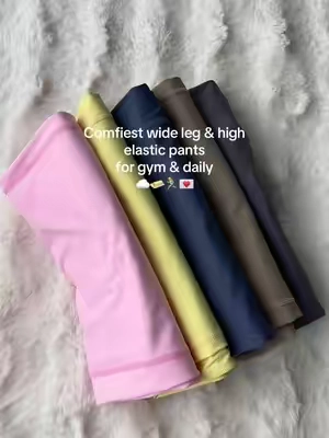 Really comfy & stretchy!!! definitely want to wear them everyday, so get more colors.#leggings#leggingsoutfit #widelegpants #falloutfits #gymwear 