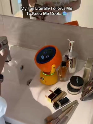 A Smart Fan That Follows Your Face#putare #fyp #giftideas #fan #Summer#deskfan #facetrack #bedroomessentials #coolinggadget #sleephacks #fan #tiktokshopsummersale 