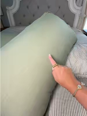 Oh it's perfection! #comforter #bedding #bedroomdecor #tiktokshopsummersale #bedsheets 
