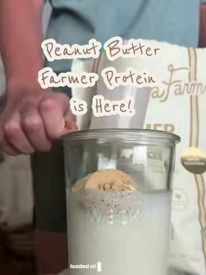 Bovine colostrum, grassfed whey, zero artificial flavors or fillers! 👏🏼✨👏🏼 #ballerinafarm #farmerprotein #grassfedwhey #collagenpeptides #prebioticfiber 