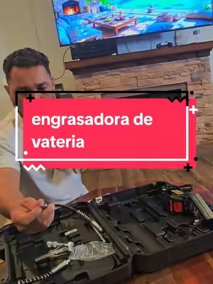 Engrasadora de Batería   ya no e es un fastidio estar engrasando tus veiculos o tu maquinaria pesada #gift #tools #Grease #dealsforyoudays  #hevyequipment 