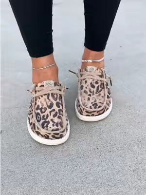 Grab them before they’re gone! #heydudeshoes #leopardprint #suedeshoes #sliponshoes 