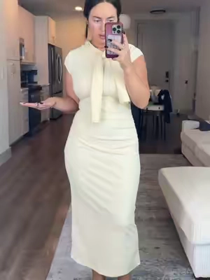 such a classy but comfy dress! #dress #workoutfit #churchoutfits 