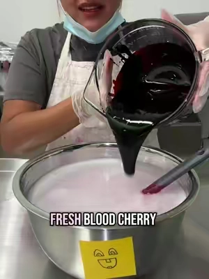 The perfect cherry juice looking lip stain?!?🩸✨🍒 Sorry for the lack of uploads this week! Ive been traveling and the connection issues are absolutely terrible😭💔 Bloody tints are still fire though, Lilith has been saving my life🩸✨ #bloodytint #vampirelipstain #bloodylipstain #sushyglow #liptintbusiness 
