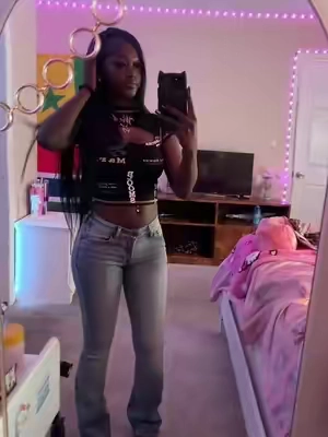 pls js don’t look at my toes rn #fa2 #OOTD #top #pourtoi 