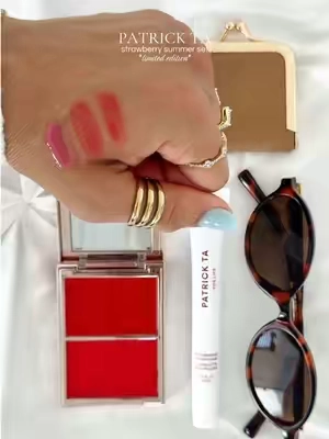 NEW strawberry shortcake lip balm paired with the iconic blush duo for a limited time ONLY and you’ll also get two red clips as a bonus! 💋  @Patrick Ta Beauty #patrickta #patricktabeauty #SuperBrandDay #blushpalette #tiktokshopsummersale