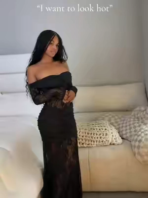 This is the type of dress you never wanna take off😍😍😍 I’ve linked it down below, of course 🙈🖤