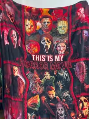 Love Horror movie ❤️❤️❤️👻#tiktokshopsummersale #halloweenvibes #fyp #horrormovie #cuteghost 