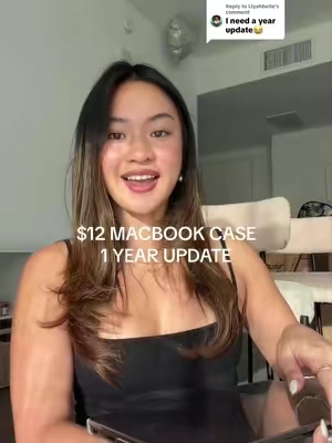 Replying to @Liyahbelle 1 YEAR update on this case!💻 10/10 would recommend. #laptopcase #macbookcase #laptopclearcase #macbookhacks 