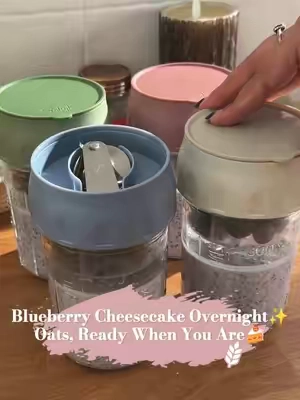 Blueberry cheesecake overnight oats, ready when you are ✨💭🫐💕#fyp #foryoupage #tiktokmademebuyit #masonjar #mealprep #summersales #overnightoats #kitchenfinds #soligtovernightoatjars #homemade #tiktokfinds 
