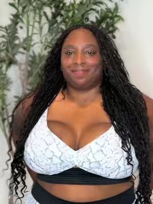 Yeah, I am genuinely so impressed on how good they are holding me up in the full coverage bottoms or everything #plussize #Swimsuit #fashion #tiktokshop #foryou  